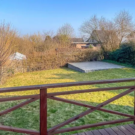 2 Bedroom Awesome In Dom wakacyjny
